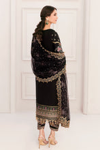 Carica l'immagine nel visualizzatore Galleria,EMBROIDERED SILK CH11-04