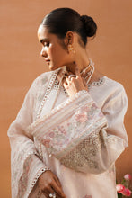 Carica l'immagine nel visualizzatore Galleria,EMBROIDERED SWISS LAWN  SL10-D08
