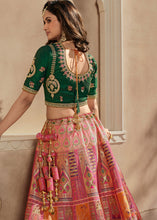 Carica l'immagine nel visualizzatore Galleria,Pink &amp; Green Heavy Embroidery Banarasi Silk lehenga Choli