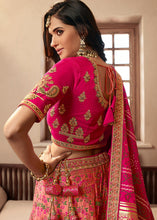 Carica l'immagine nel visualizzatore Galleria,Shades Of Pink Heavy Embroidery Banarasi Silk lehenga Choli