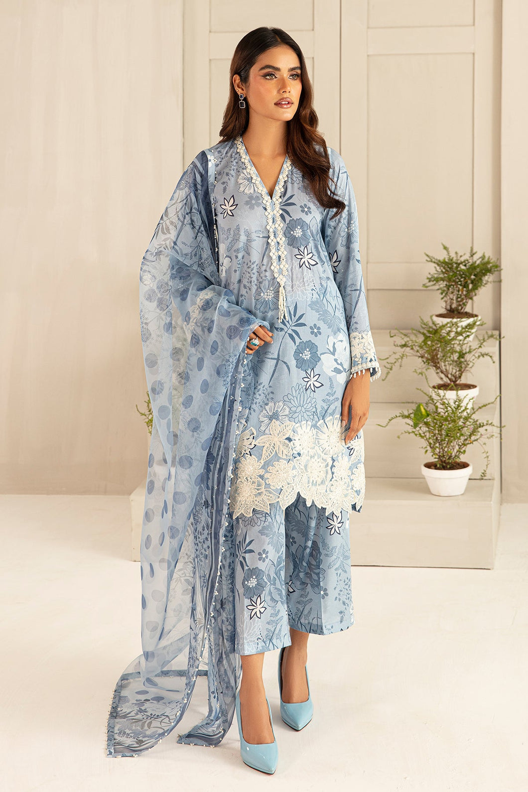 EMBROIDERED LAWN UF-398