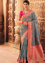 Laden Sie das Bild in den Galerie-Viewer, Steel Blue Woven Banarasi Silk Saree with Embroidered Blouse