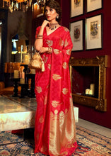 Laden Sie das Bild in den Galerie-Viewer, Scarlet Red Satin Woven Silk Saree with overall Golden Buti