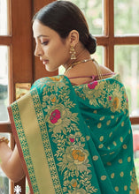 Carica l&#39;immagine nel visualizzatore Galleria,Tiffany Blue Zari Butta Woven Banasari Silk Saree