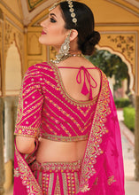 Cargar imagen en el visor de la galería, Magenta Pink Banarasi Silk Lehenga Choli with Heavy Embroidery Work