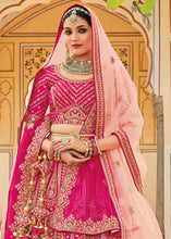 Cargar imagen en el visor de la galería, Magenta Pink Banarasi Silk Lehenga Choli with Heavy Embroidery Work