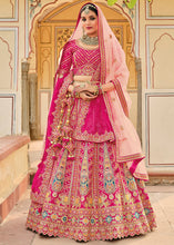 Cargar imagen en el visor de la galería, Magenta Pink Banarasi Silk Lehenga Choli with Heavy Embroidery Work