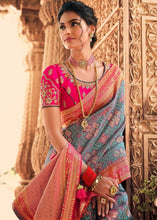 Laden Sie das Bild in den Galerie-Viewer, Steel Blue Woven Banarasi Silk Saree with Embroidered Blouse