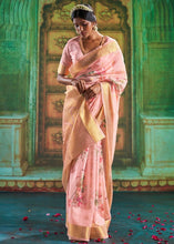 Laden Sie das Bild in den Galerie-Viewer, Flamingo Pink Zari Woven Linen Silk Saree Having Floral Digital Print