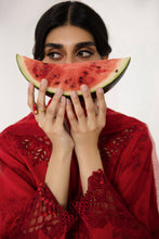 Laden Sie das Bild in den Galerie-Viewer, EMBROIDERED LAWN UF-379