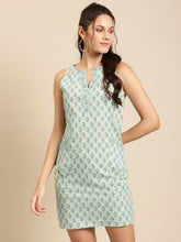 Load image into Gallery viewer, Mini Printed shift dress with big pocket detail