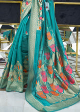 Carica l&#39;immagine nel visualizzatore Galleria,Ocean Blue Zari Woven Floral Art Silk Saree