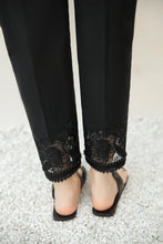 Load image into Gallery viewer, EMBROIDERED COTTON TROUSER 222