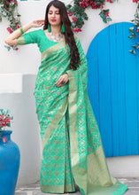 Carica l&#39;immagine nel visualizzatore Galleria,Sea Green Banarasi Cotton Silk Saree