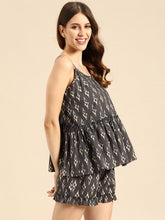 Load image into Gallery viewer, Camisole top with Shorts