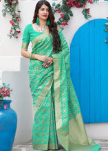 Laden Sie das Bild in den Galerie-Viewer, Sea Green Banarasi Cotton Silk Saree