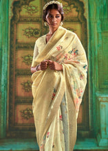 Carica l&#39;immagine nel visualizzatore Galleria,Cream Yellow Zari Woven Linen Silk Saree Having Floral Digital Print