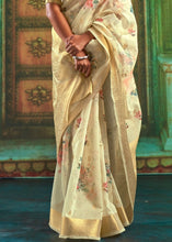 Carica l&#39;immagine nel visualizzatore Galleria,Cream Yellow Zari Woven Linen Silk Saree Having Floral Digital Print