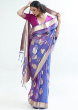 Carica l&#39;immagine nel visualizzatore Galleria,Lotus Blue Designer Woven Organza Silk Saree