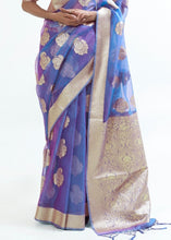 Carica l&#39;immagine nel visualizzatore Galleria,Lotus Blue Designer Woven Organza Silk Saree