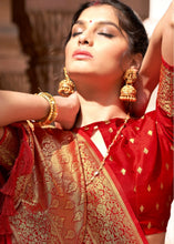 Laden Sie das Bild in den Galerie-Viewer, Chilli Red Zari Woven Silk Saree with Tassels on Pallu