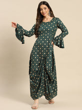 Laden Sie das Bild in den Galerie-Viewer, Bell Sleeve Long dress with front drape