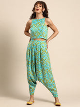 Carica l'immagine nel visualizzatore Galleria,Crop top with Dhoti Pants