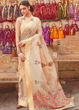 Laden Sie das Bild in den Galerie-Viewer, Beige Linen Silk Saree with Colorful Weaving work