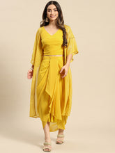 Carica l'immagine nel visualizzatore Galleria,Shrug with crop top and skirt