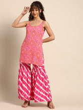 Laden Sie das Bild in den Galerie-Viewer, Sharara with kurta