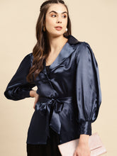 Load image into Gallery viewer, Notch collar blouse