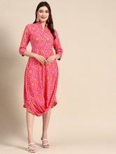 Laden Sie das Bild in den Galerie-Viewer, Front Cowl Midi Dress