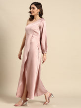 Laden Sie das Bild in den Galerie-Viewer, One shoulder Over lap Maxi Dress