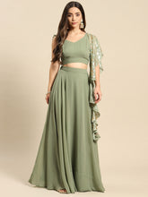 Load image into Gallery viewer, Flared skirt with crop top