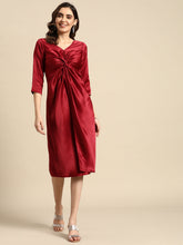 Carica l'immagine nel visualizzatore Galleria,Front Twist Midi Dress