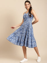 Load image into Gallery viewer, Strappy flared dress