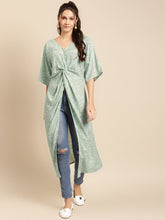 Load image into Gallery viewer, Printed Front twist long top