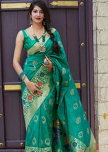 Cargar imagen en el visor de la galería, Emerald Green Silk Saree with Floral Motif Zari Border