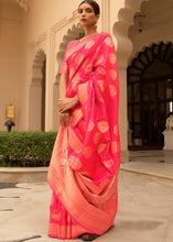 Carica l&#39;immagine nel visualizzatore Galleria,Strawberry Pink Woven Soft Kanjivaram Silk Saree with overall Butti work