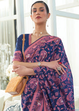 Laden Sie das Bild in den Galerie-Viewer, Navy Blue Lucknowi Chikankari Weaving Silk Saree