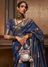 Load image into Gallery viewer, Navy Blue Handloom Weaving Silk Saree