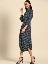 Load image into Gallery viewer, Front cowl mandarin collar Dress