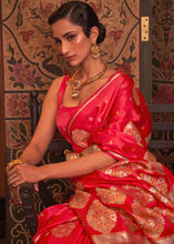 Cargar imagen en el visor de la galería, Tart Red Copper Zari Woven Satin Silk Saree