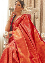 Laden Sie das Bild in den Galerie-Viewer, Vermilion Red Zari Woven Kanjivaram Silk Saree with Tassels on Pallu