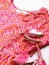 Laden Sie das Bild in den Galerie-Viewer, Anghrakha style Kurta with palazzo
