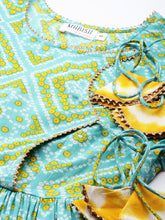 Carica l'immagine nel visualizzatore Galleria,Anghrakha style Kurta with palazzo