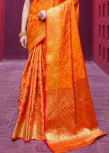 Laden Sie das Bild in den Galerie-Viewer, Papaya Orange Woven Patola Silk Saree