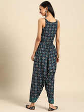 Load image into Gallery viewer, Crop top with dhoti pants
