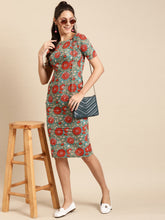 Load image into Gallery viewer, Pencil fit printed Midi Dress with back slit