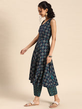 Load image into Gallery viewer, Deep back tie up kurta palazzo